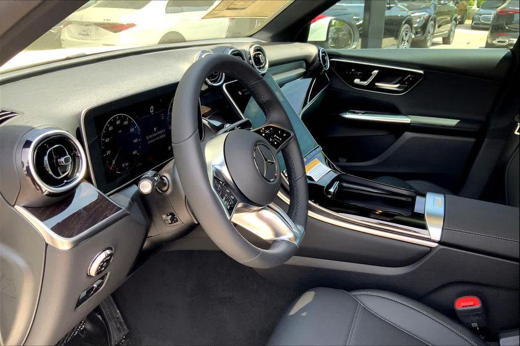 new 2025 Mercedes-Benz GLC 300 car, priced at $53,585
