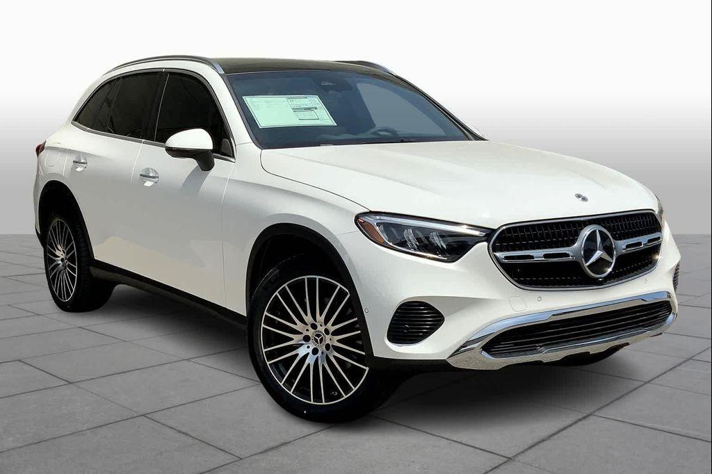 new 2025 Mercedes-Benz GLC 300 car, priced at $53,585