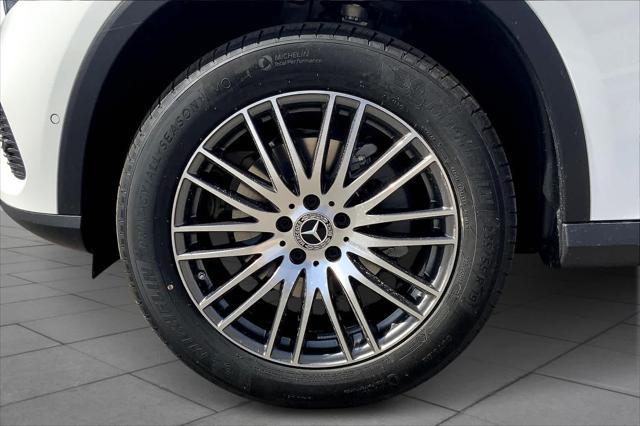 new 2025 Mercedes-Benz GLC 300 car, priced at $52,535