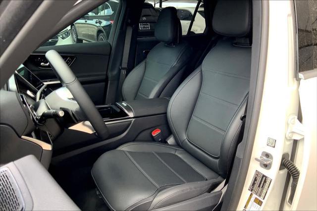 new 2025 Mercedes-Benz GLC 300 car, priced at $52,085