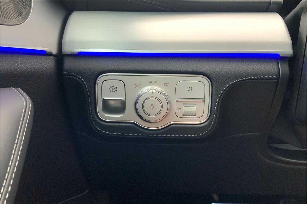 new 2025 Mercedes-Benz GLS 580 car, priced at $119,445