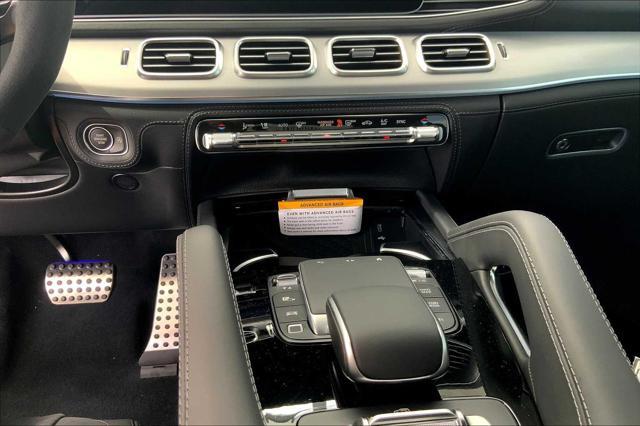 new 2025 Mercedes-Benz GLS 580 car, priced at $119,445