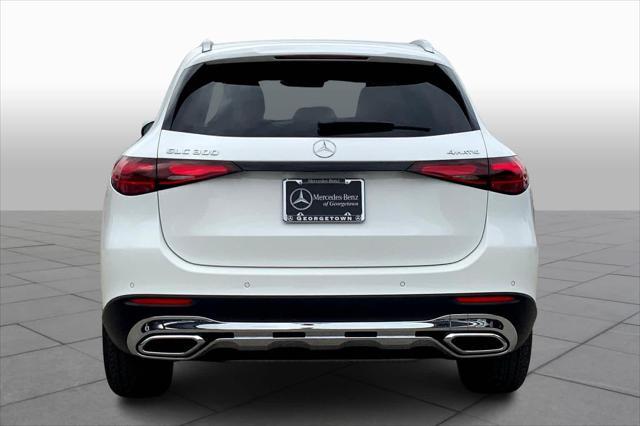 new 2025 Mercedes-Benz GLC 300 car, priced at $53,255