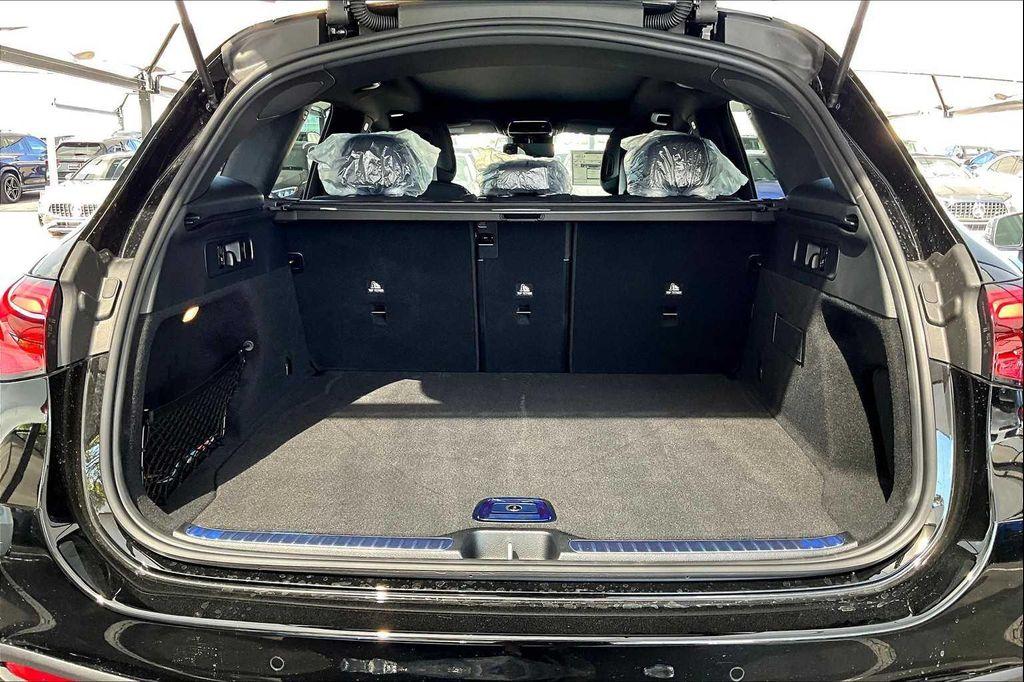 new 2026 Mercedes-Benz GLC 300 car, priced at $58,450