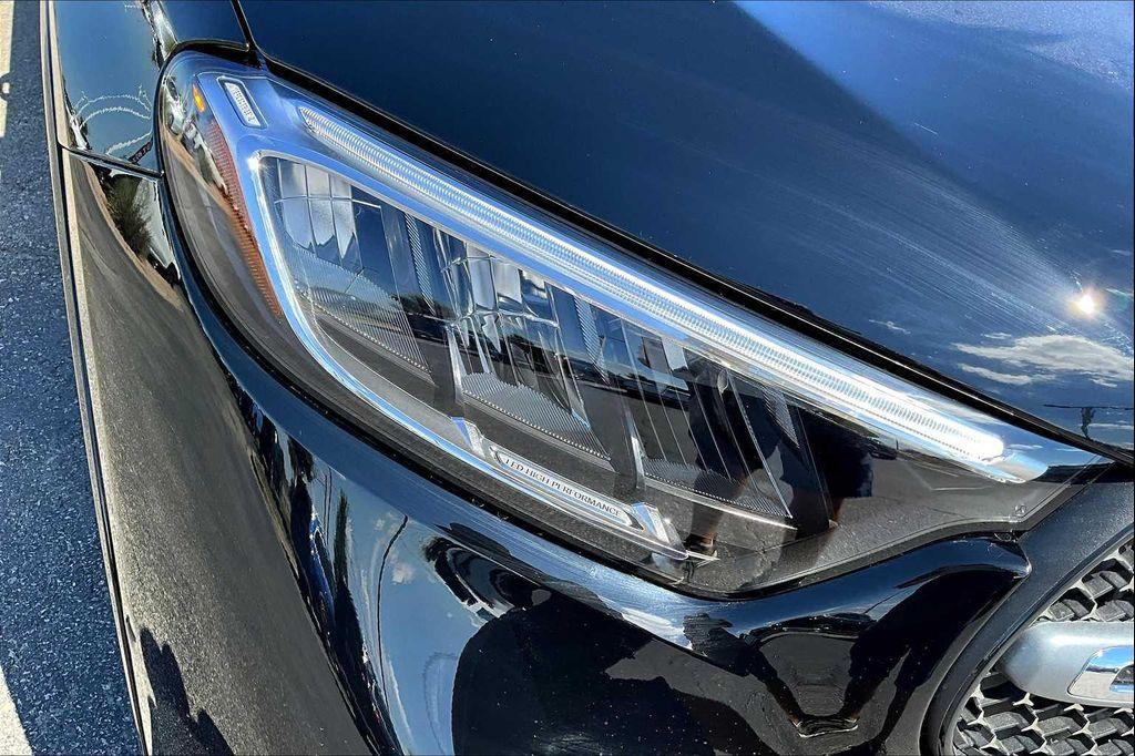 new 2026 Mercedes-Benz GLC 300 car, priced at $58,450