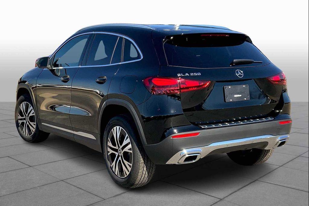 new 2025 Mercedes-Benz GLA 250 car, priced at $42,250