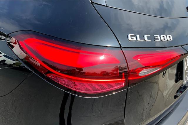 new 2025 Mercedes-Benz GLC 300 car, priced at $56,585
