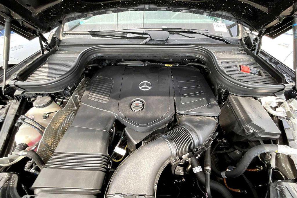 new 2025 Mercedes-Benz GLE 350 car, priced at $68,990