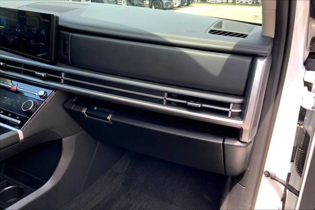 used 2025 Hyundai Santa Fe car, priced at $35,852