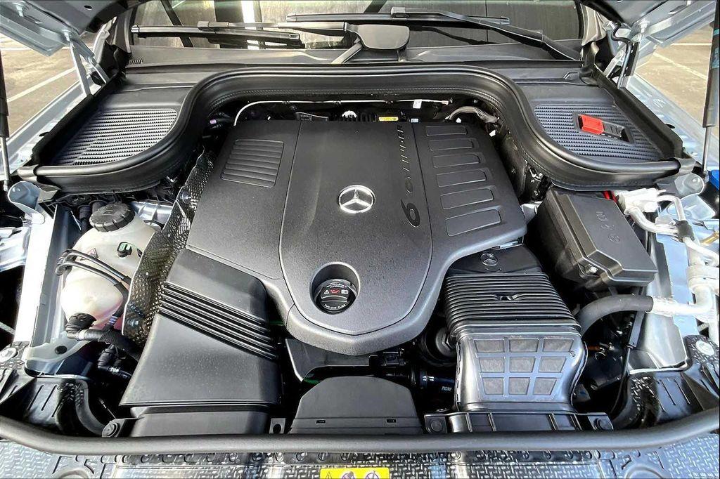 new 2026 Mercedes-Benz GLE 450 car, priced at $81,010