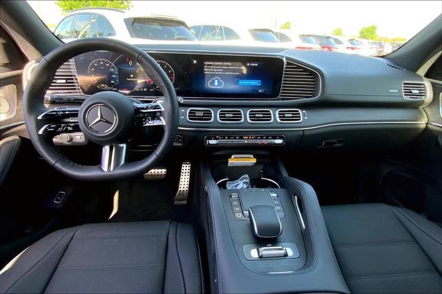 new 2025 Mercedes-Benz GLS 580 car, priced at $119,095