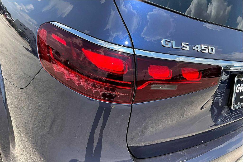 new 2026 Mercedes-Benz GLS 450 car, priced at $103,100
