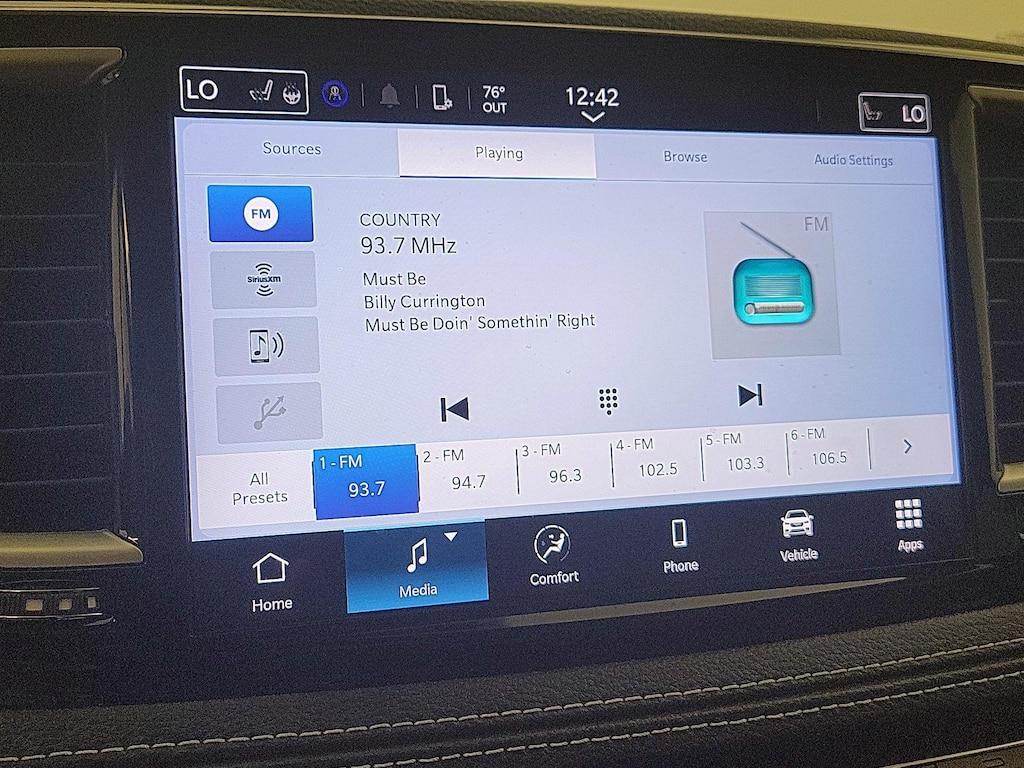 used 2025 Chrysler Pacifica Hybrid car, priced at $39,998