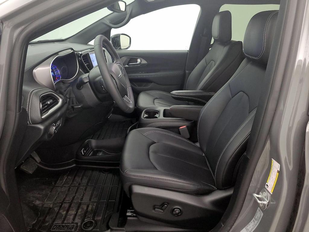 used 2025 Chrysler Pacifica Hybrid car, priced at $39,998