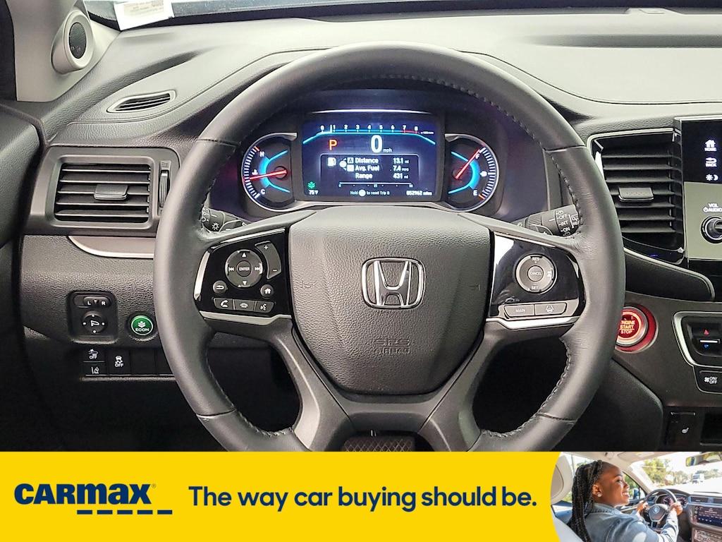 used 2022 Honda Pilot car, priced at $30,998