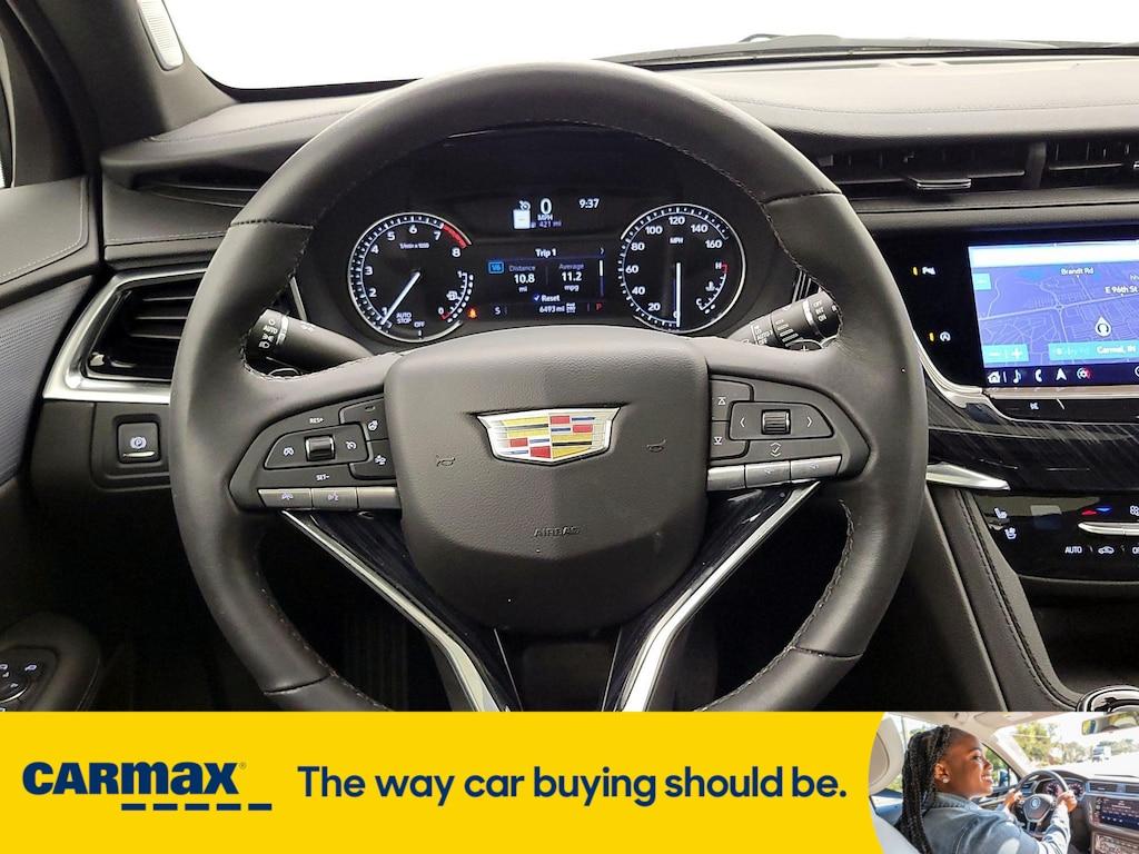used 2024 Cadillac XT6 car, priced at $47,998