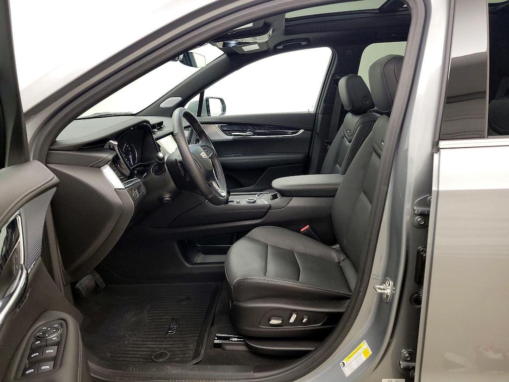 used 2024 Cadillac XT6 car, priced at $47,998