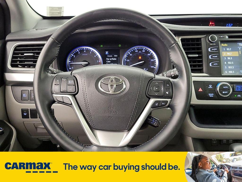used 2017 Toyota Highlander car, priced at $27,998