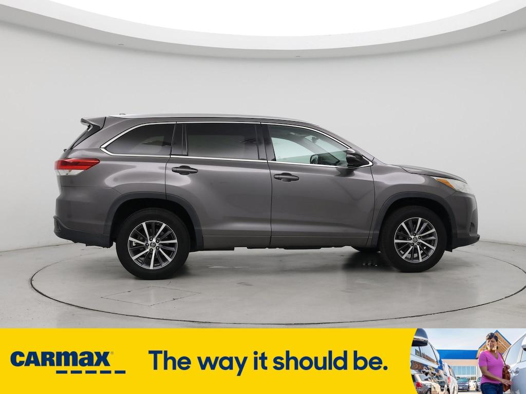 used 2017 Toyota Highlander car, priced at $27,998