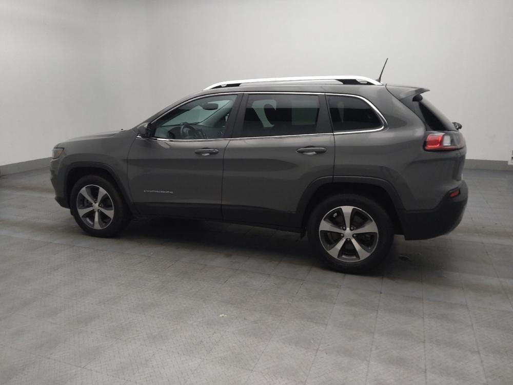 used 2019 Jeep Cherokee car, priced at $18,395