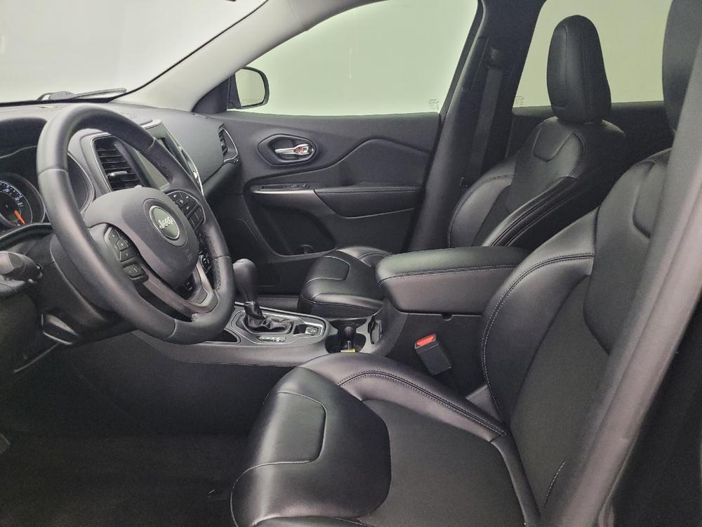 used 2019 Jeep Cherokee car, priced at $16,295