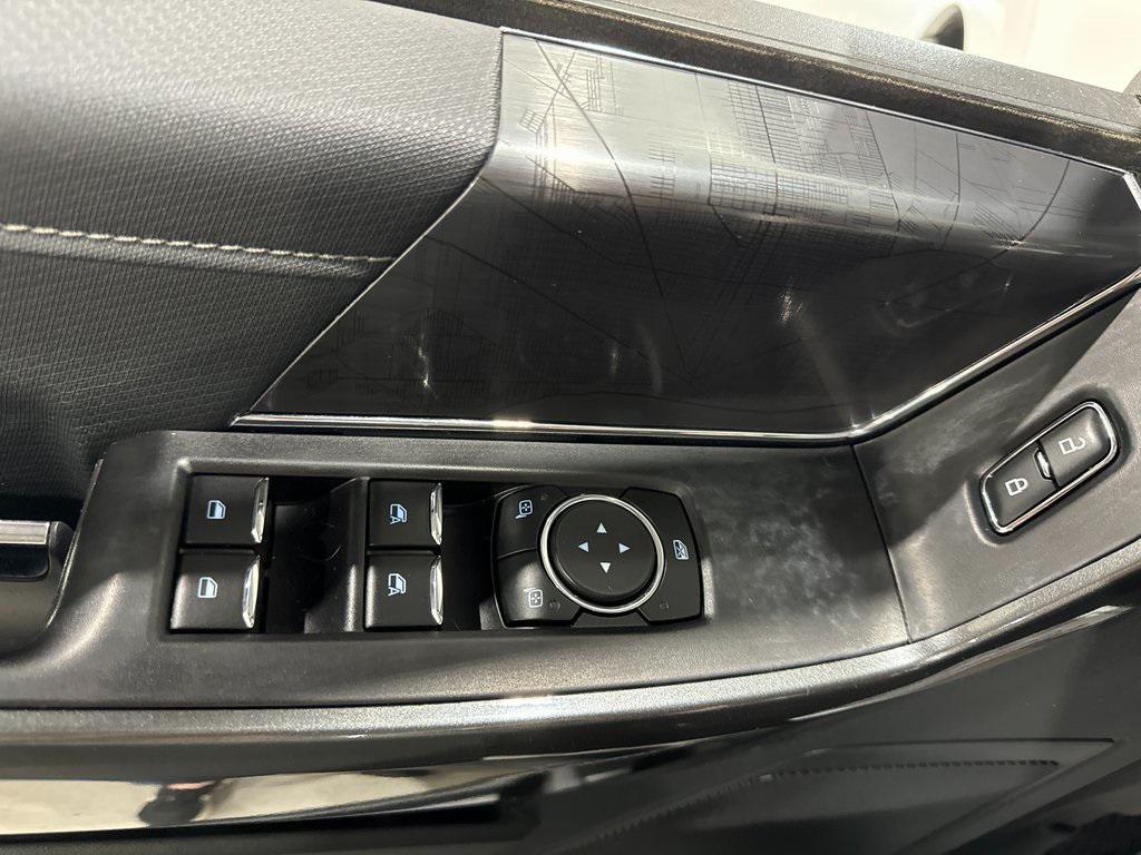 used 2021 Ford F-150 car, priced at $33,825
