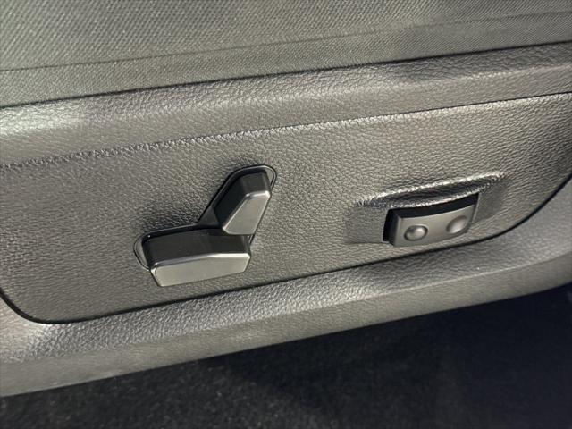 used 2022 Ram 1500 Classic car, priced at $29,955