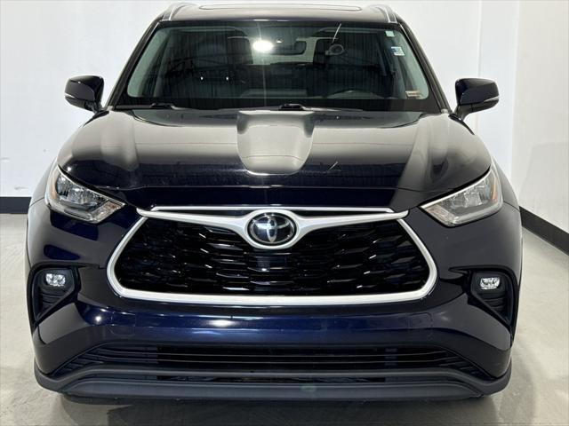 used 2020 Toyota Highlander car, priced at $29,618