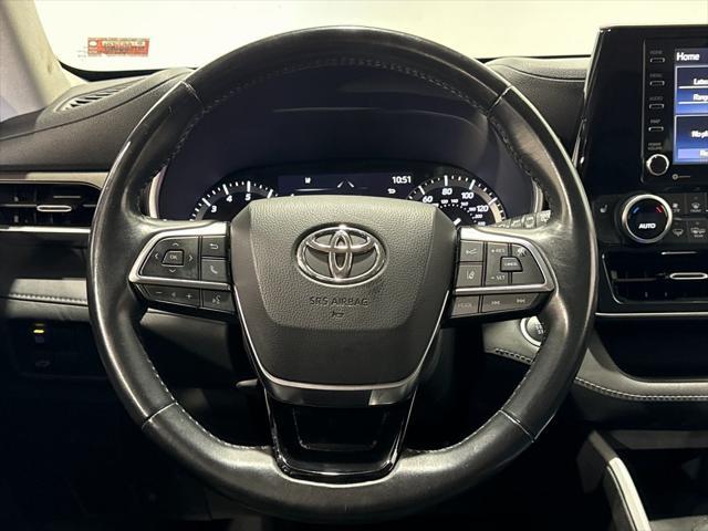 used 2020 Toyota Highlander car, priced at $29,618