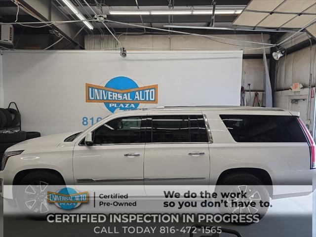 used 2017 Cadillac Escalade ESV car, priced at $26,386