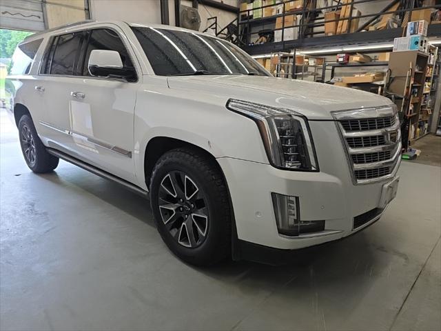 used 2017 Cadillac Escalade ESV car, priced at $26,386