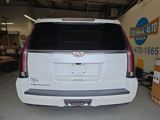 used 2017 Cadillac Escalade ESV car, priced at $26,386