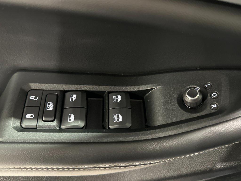 used 2024 Jeep Grand Cherokee L car, priced at $36,970