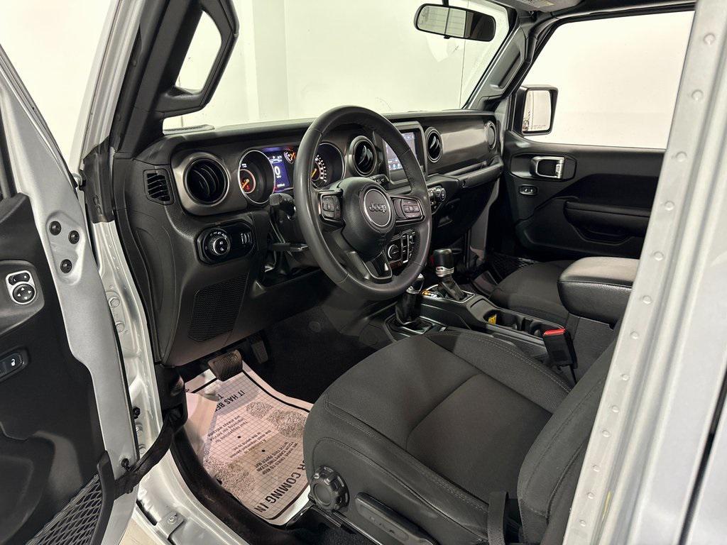 used 2023 Jeep Gladiator car, priced at $26,590