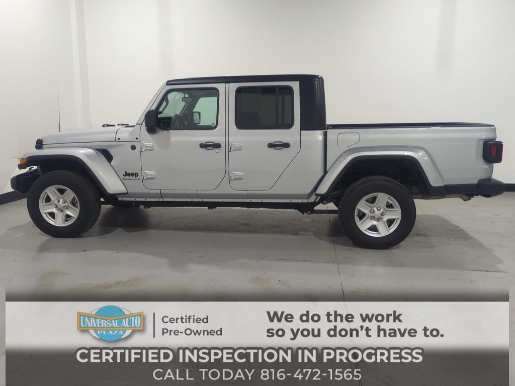used 2023 Jeep Gladiator car, priced at $27,987