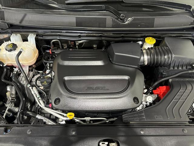 used 2023 Chrysler Pacifica car, priced at $29,987