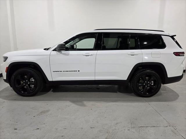 used 2023 Jeep Grand Cherokee L car, priced at $30,755