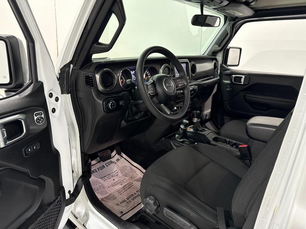used 2023 Jeep Gladiator car, priced at $27,770