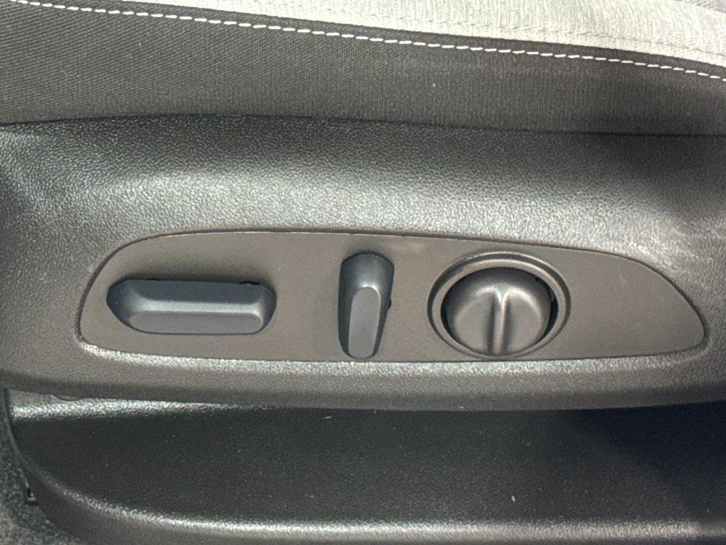 used 2023 Chevrolet Equinox car, priced at $19,985