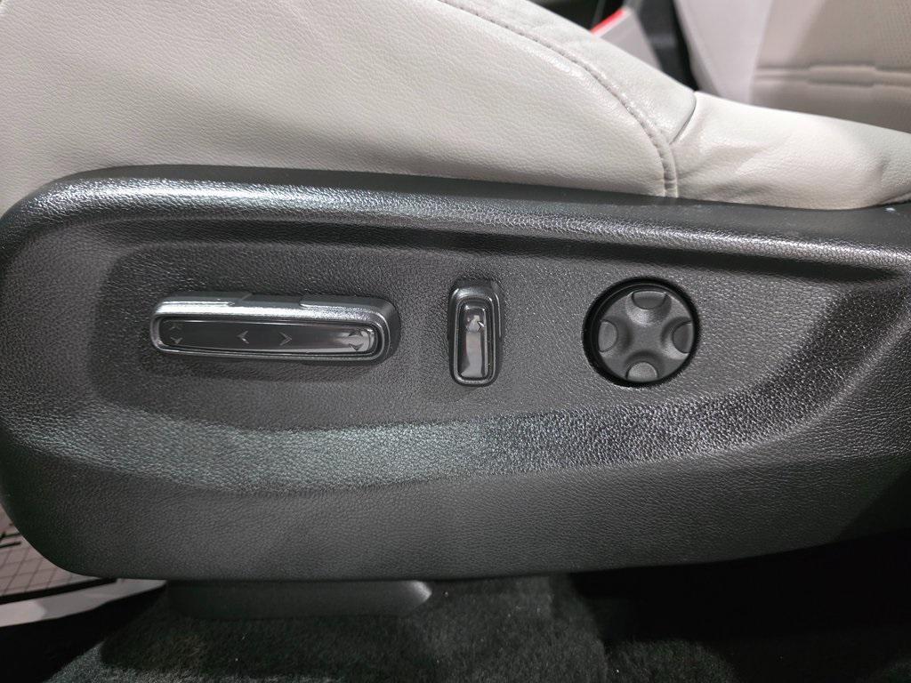 used 2021 Honda CR-V car, priced at $23,450