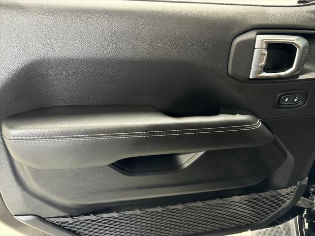 used 2021 Jeep Wrangler Unlimited car, priced at $35,987
