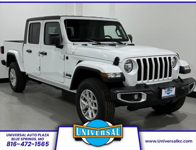 used 2023 Jeep Gladiator car, priced at $35,982