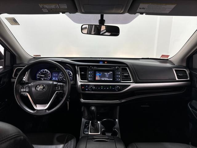 used 2014 Toyota Highlander car, priced at $12,550