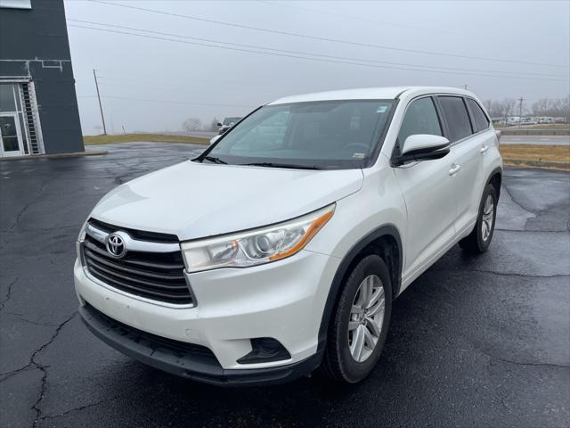 used 2014 Toyota Highlander car, priced at $12,900