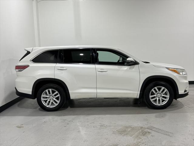 used 2014 Toyota Highlander car, priced at $12,550