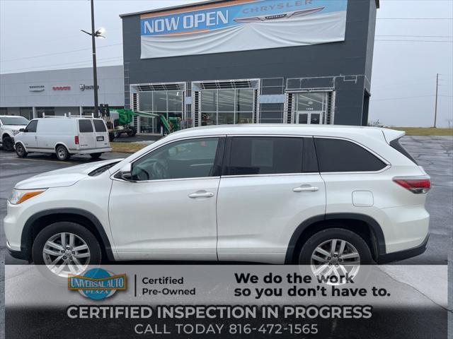 used 2014 Toyota Highlander car, priced at $12,900