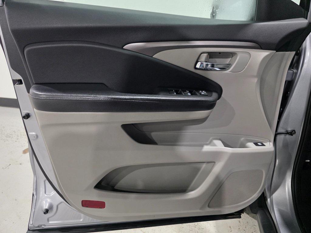 used 2018 Honda Pilot car, priced at $13,955