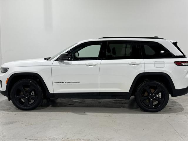 used 2023 Jeep Grand Cherokee car, priced at $29,987