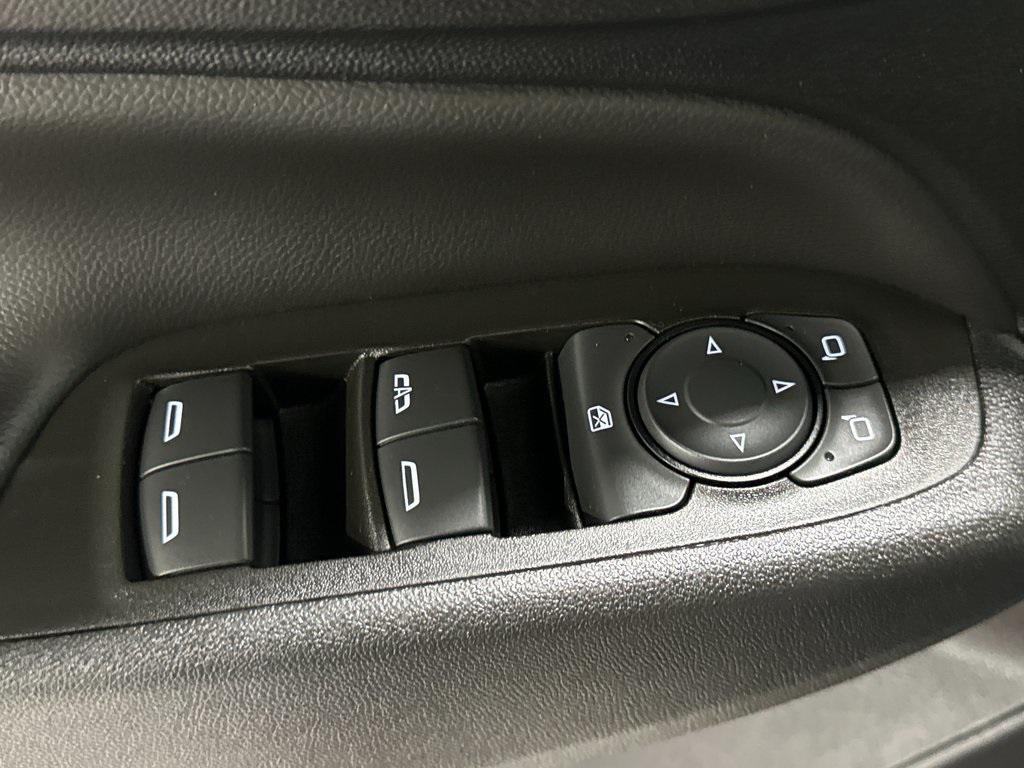 used 2022 Chevrolet Equinox car, priced at $15,470