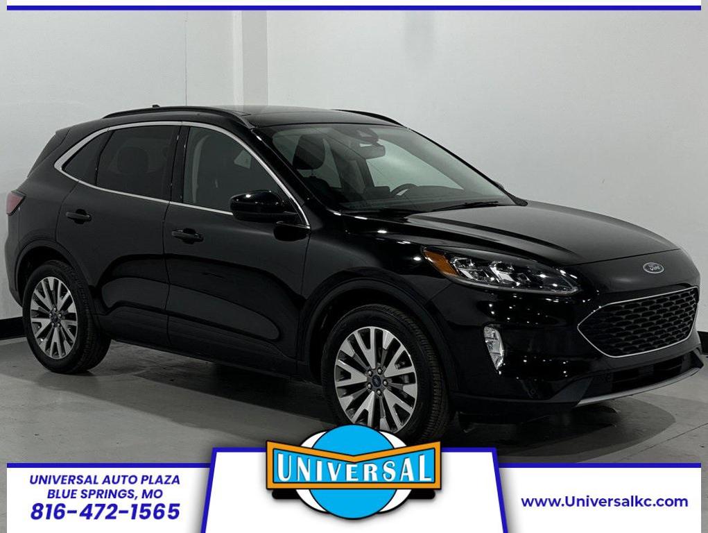 used 2022 Ford Escape car, priced at $25,746